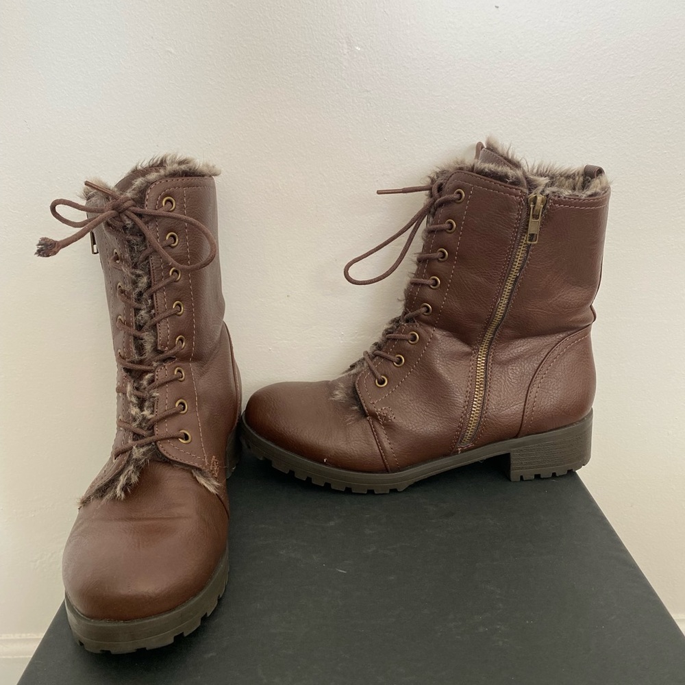 JustFab Brown Leather Combat Boots Fur Lined, US 10